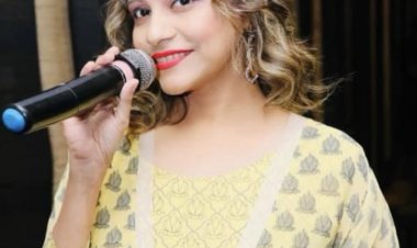 SANGEETA SANGHVI: vocalist, band, live performer!