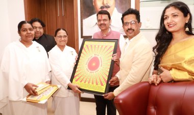 Brahmakumaris Felicited Hon Sri Devendra Fadnavis