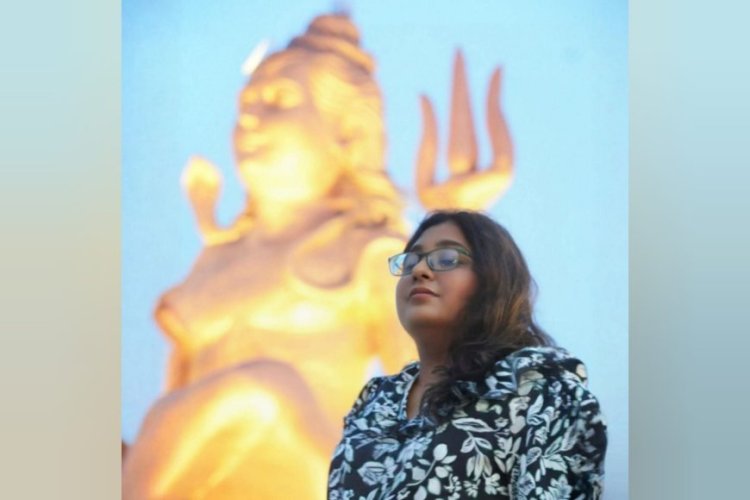 Influencer Vidushi Malpani Publishes Her First Solo Book “Bhavnao Ki Khamosh Nadi” : A Soulful Journey from Pain to Poetry