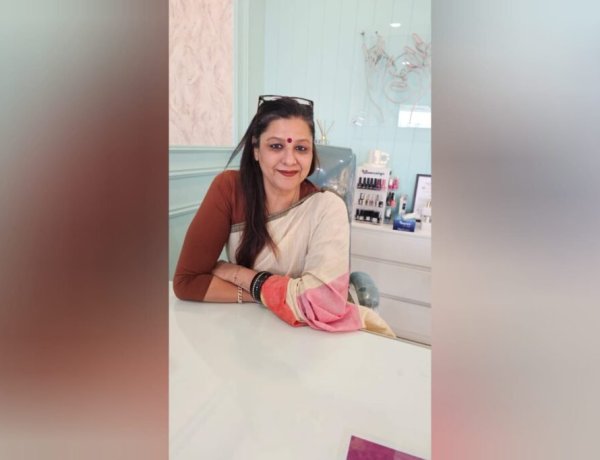 Bindal Desai: Crafting Stories Through Glass and Imagination